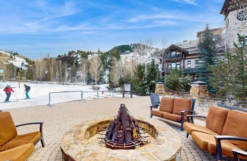 Edwards Apartment | Spruce Tree Lodge #202