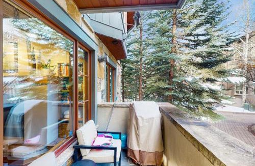 Edwards Apartment | Spruce Tree Lodge #202