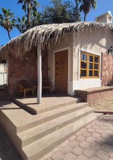 La Paz House | SS 5A Cabaña rustica frente al malecon de La Paz