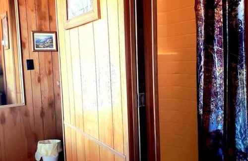Tombstone House | Stampede Cabin #3 Tombstone