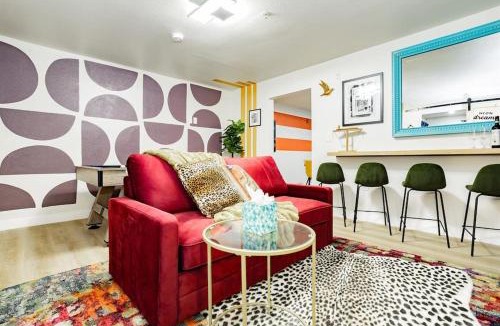 Gateway District House | Star Motel Unit 5- New Downtown Haven Boutique Las Vegas Oasis Home