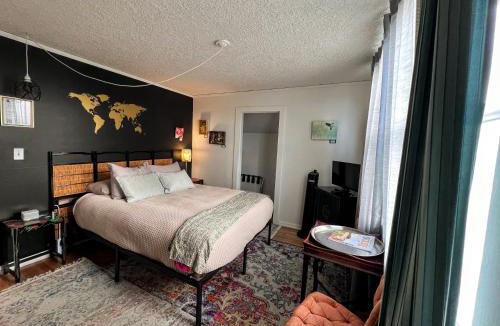 Seaside Hotel | Starry Night Inn