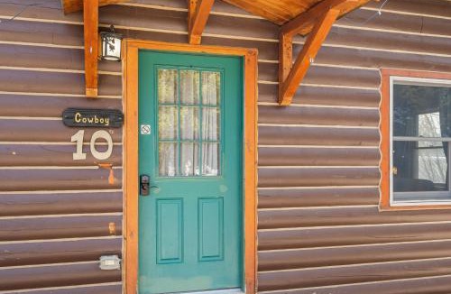 West Yellowstone House | Stay at The Bucking Moose (#10) Cowboy Cabin, 2 bedroom cabin just 1 minute from Yellowstone