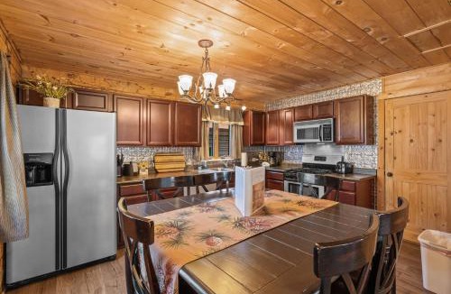 West Yellowstone House | Stay at The Bucking Moose (#10) Cowboy Cabin, 2 bedroom cabin just 1 minute from Yellowstone