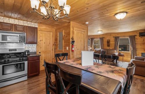 West Yellowstone House | Stay at The Bucking Moose (#10) Cowboy Cabin, 2 bedroom cabin just 1 minute from Yellowstone