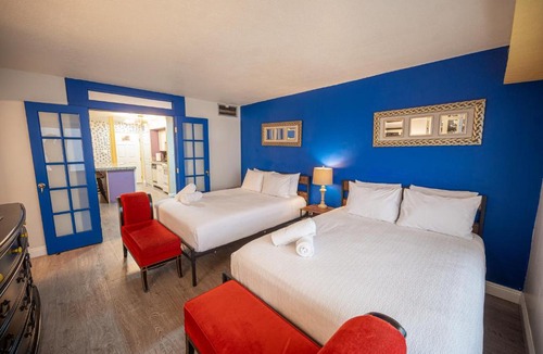 Las Vegas Strip Apartment | Stay Together Suites - Suite On The Strip Sleeps 8 - NO RESORT FEE