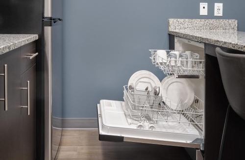 Yuma Hotel | stayAPT Suites Yuma