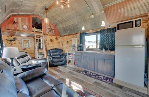 Austinville Apartment | Steamboat Rock Cabin Near Trails & River!