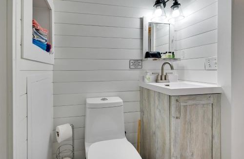 Austinville Apartment | Steamboat Rock Cabin Near Trails & River!