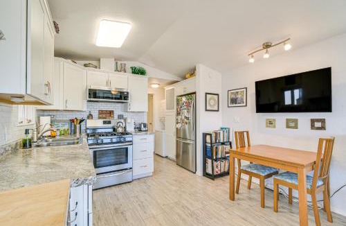 Lake Havasu City House | Steps to Beach: Lake Havasu City Home w/Grill!