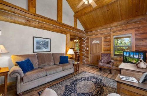West Glacier House | Steps to the River River Edge Cabin