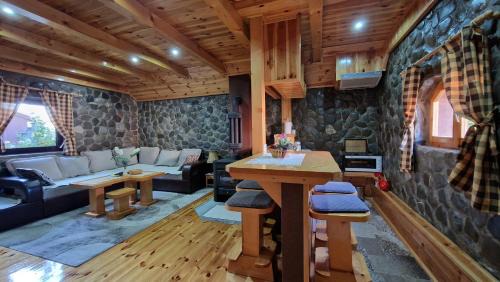 Kolasin House | Stone Lodge 1