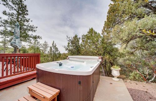 Strawberry House | Strawberry Hideaway in the Pines w/Hot Tub!