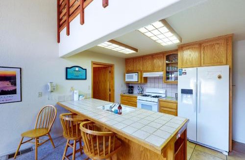 Bass Lake House | Streiff Lake House