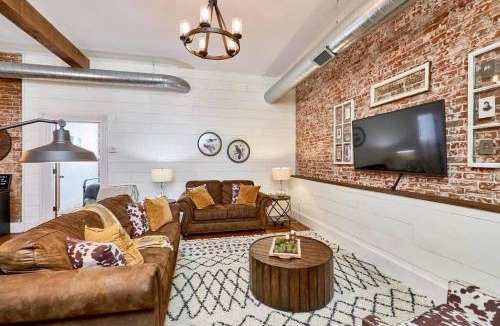 Hermann House | Studio 1892 Guesthouse