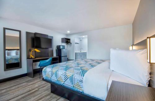 Downtown Hotel | Studio 6 Eureka CA Old Town