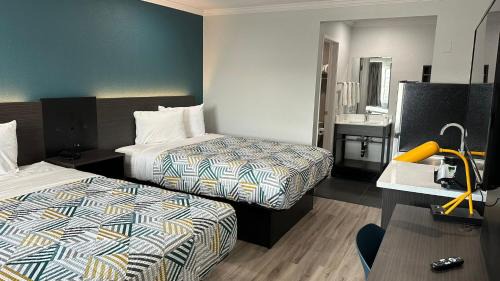 San Ysidro Hotel | Studio 6 Suites San Ysidro CA San Diego South Bay