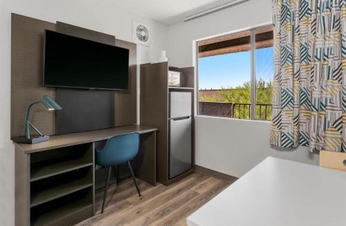 Tempe Hotel | Studio 6 Tempe, AZ Elliot Road
