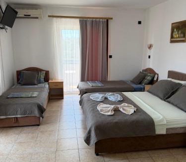 Ulcinj House | Studio Apartments Domenik