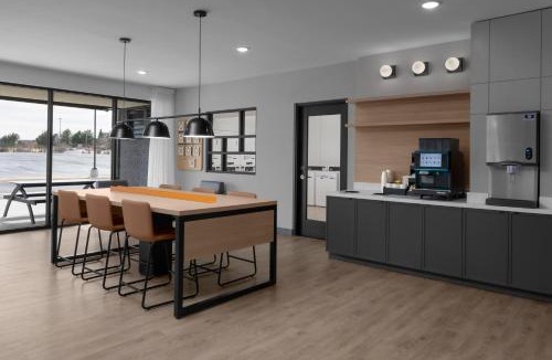 Englewood Hotel | StudioRes by Marriott Denver Tech Center