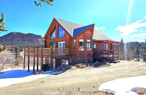 Indian Mountain House | Stunning 2 Bedroom 1.5 Bath Cabin on 3.5 Acres
