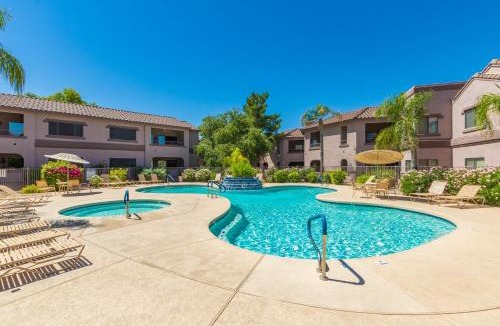 North Scottsdale Apartment | Stunning 3 bedroom in the heart of Scottsdale