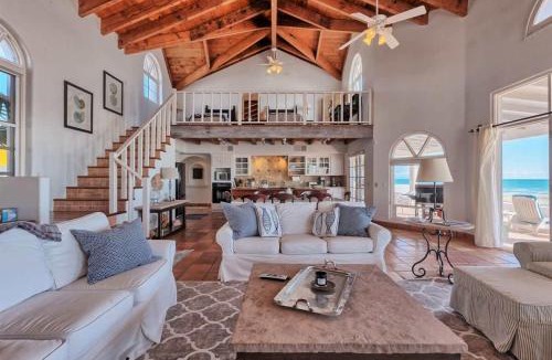 Las Conchas House | Stunning Cozy Beachfront Home Paz de Penasco