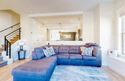 Park City House | Stunning dog-friendly retreat with large balcony fireplace & mountain views
