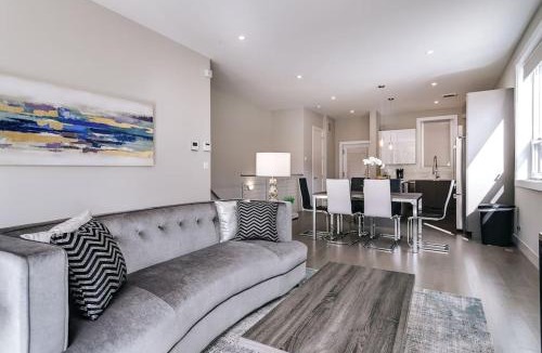 River North House | Stunning Duplex Condo #1 - Downtown River North
