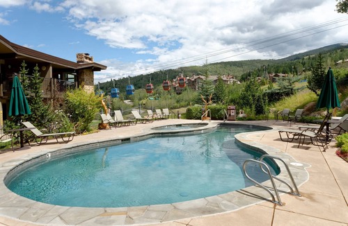 Snowmass Village Condo | Stunning Mountain Views! Pool, Hot Tub, Parking, Elevator & Easy Hiking/Mountain Biking Access