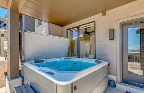 Hideout House | Stunning Views Family Fun & Steps from Deer Valley's New East Village