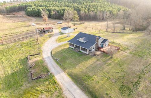 Lake Hamilton House | Stunning Views Gated Mountain Retreat 20 Acres