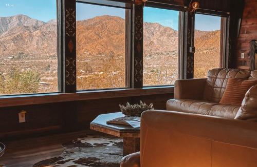 Morongo Valley Apartment | Stunning Views, Spa, Soak Pool Starfire Lodge