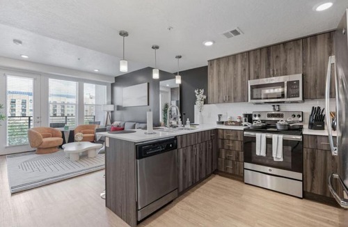 Downtown Salt Lake City Apartment | Stylish 1BR w Parking, Near Temple Square & Delta Center