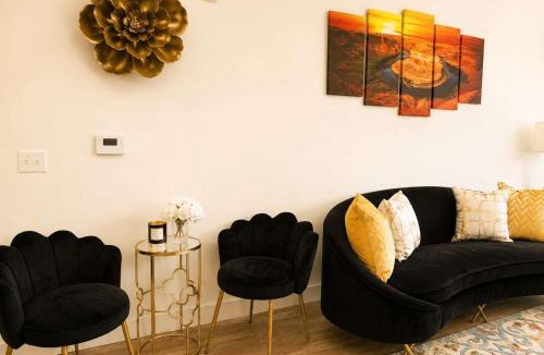 Downtown Salt Lake City Apartment | Stylish 2BR with Parking Near Temple Sq & Delta Ctr