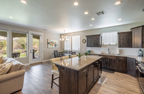St. George House | Stylish 3BR Home Near Clubhouse