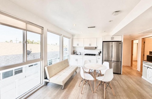 Downtown Los Angeles House | Stylish 4BR Near USC & Downtown LA