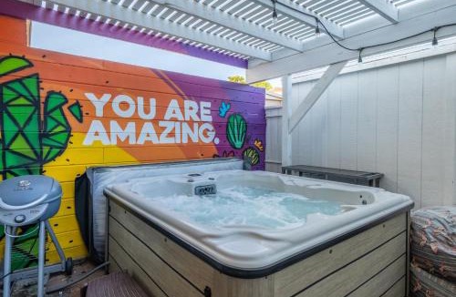 Casa Granada Townhouses House | Stylish 4BR Oasis Hot Tub Fire Pit & Arcade