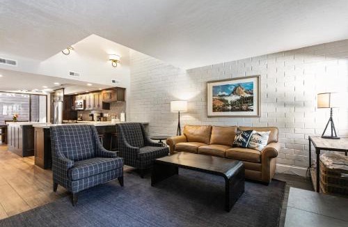 North Park City House | Stylish and Modern Park Ave Condo, 5 minutes to Main and Skiing at Park City