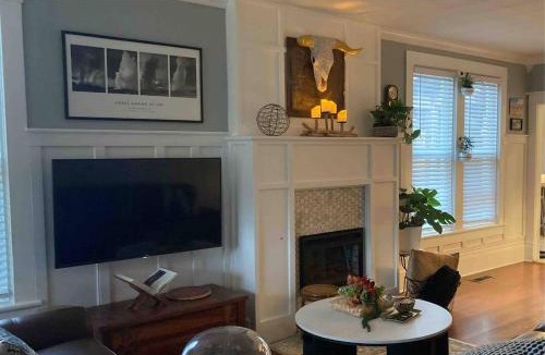 Sheridan House | Stylish Family Home w Inviting Porches & Backyard