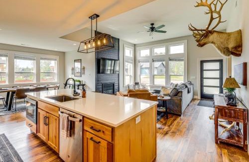 Red Lodge House | Stylish Montana Vacation Rental w/Private Hot Tub