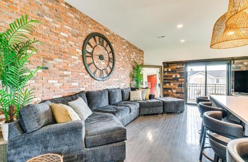 Downtown Omaha House | Stylish Omaha Home w/Balcony - 2 Mi to Downtown!