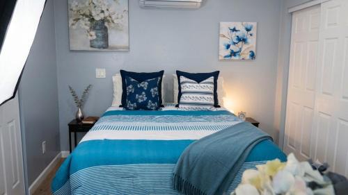 Riviera - Westchester Apartment | Stylish Studio in Oleander Close to Downtown