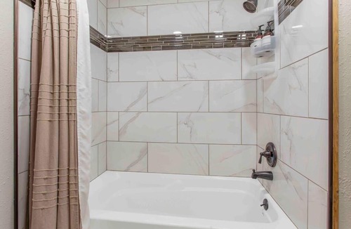 Butte Apartment | Stylish Uptown Butte Condo - 632