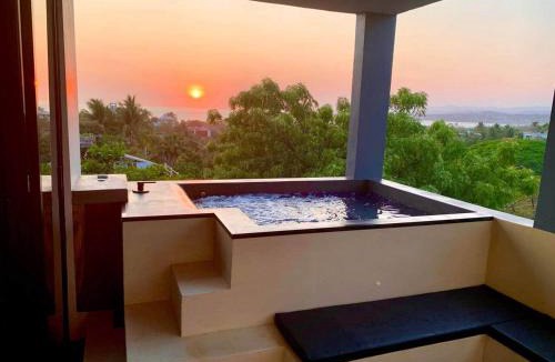 Barra de Colotepec Apartment | Suite 4.Jacuzzi privado con vista panorámica.Casa Mitla