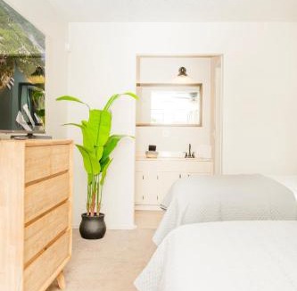 Indian Point Hotel | Suites at Waterside