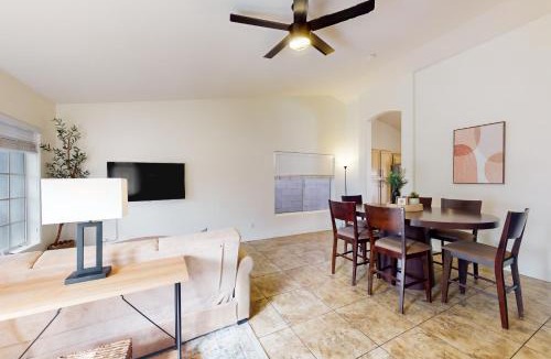 Pivotal Peoria Center House | Suitewater