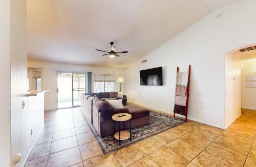 Pivotal Peoria Center House | Suitewater