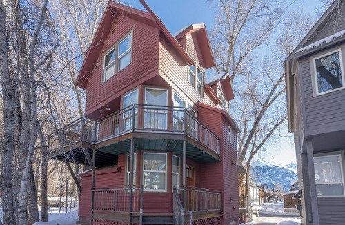 Telluride Condo | SUMMER IS HERE! CHIC & CONVENIENT 2BR/2.5Bth condo-Creekside; Steps to slopes