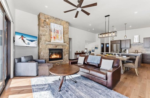 Silverthorne House | Summit County Gem Designer Kitchen Great Views